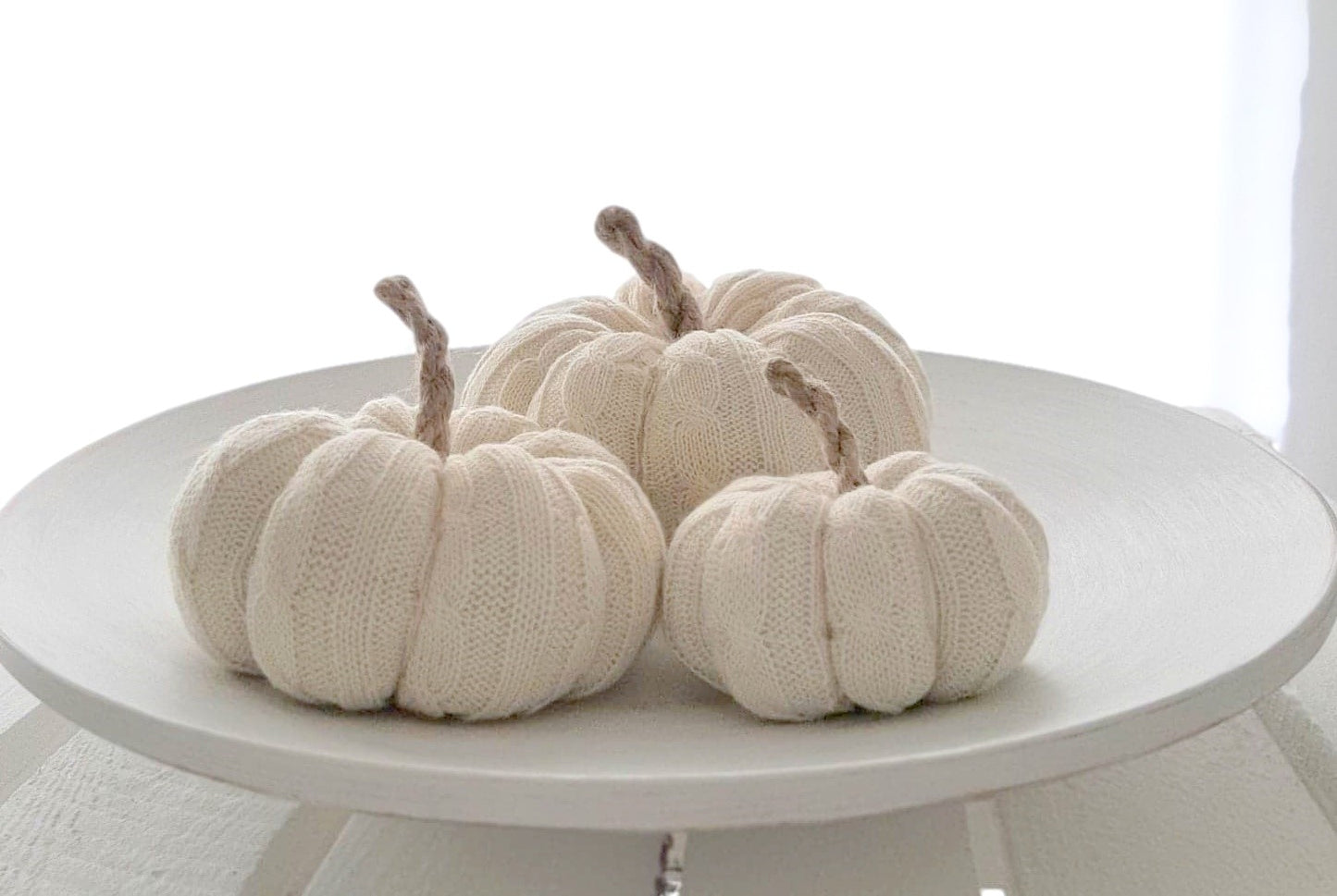 Cream Cable Knit Pumkins