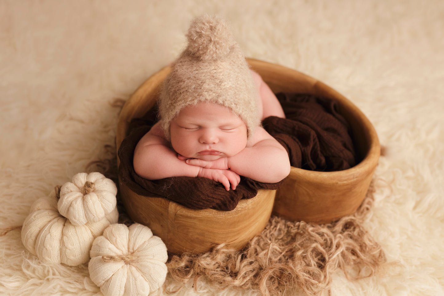 Cream Cable Knit Pumkins